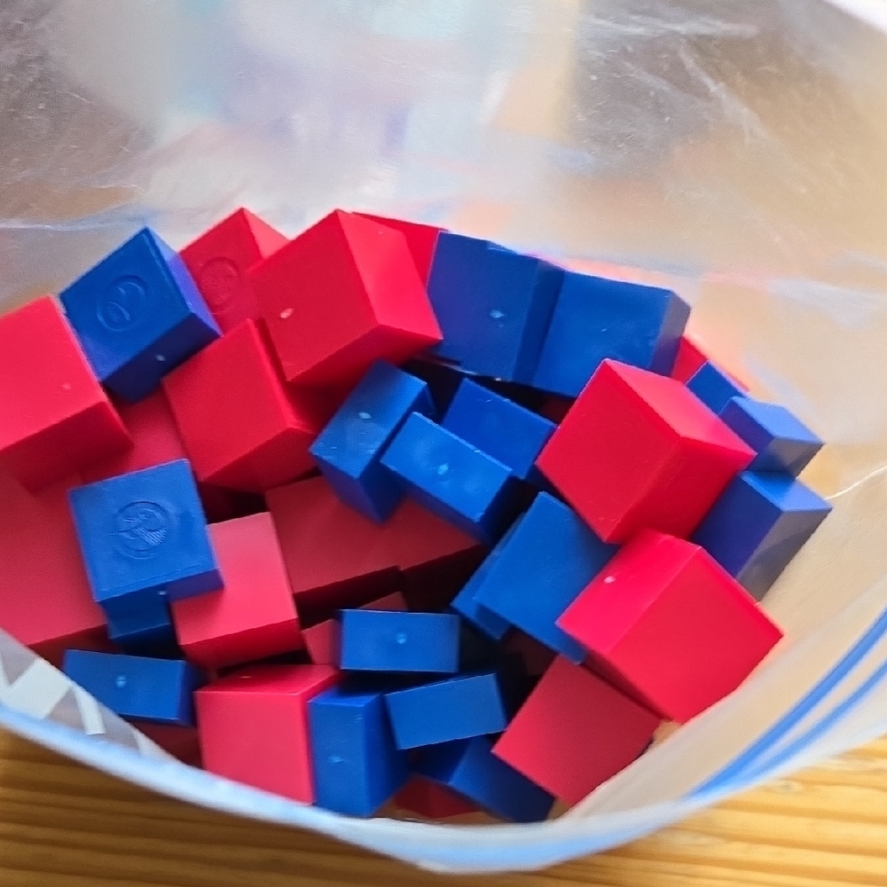 Creative Building Blocks Set in Red and Blue